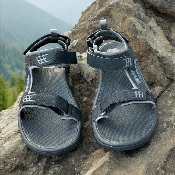 Teva Men’s Minam Hiking Sport Sandal. Size 9. Excellent Condition. - Picture 2 of 10